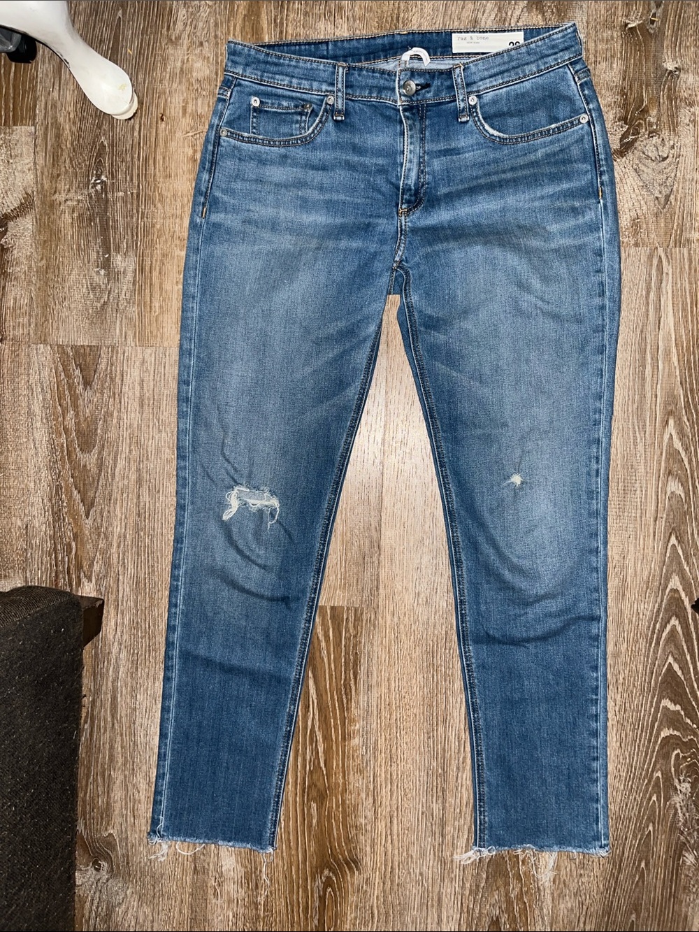 Gently used rag & bone woman size 28